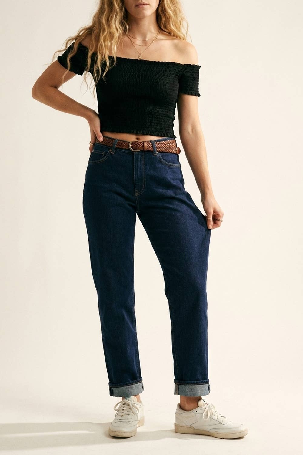 Bequeme Stretch-Jeans mit Barrel-Leg in Marineblau: MARINEBLAU / M