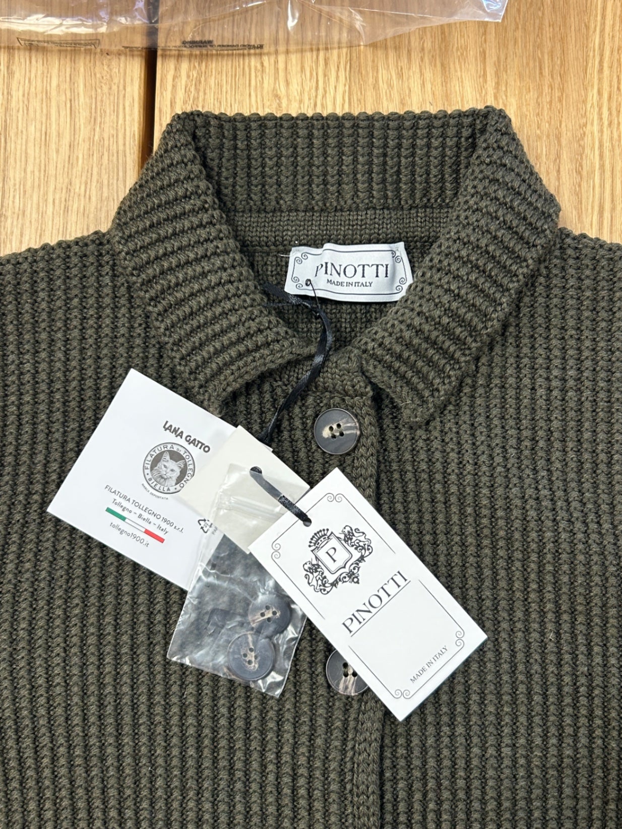 Pinotti Cardigan Miltare 100% Cashmere Neu 40