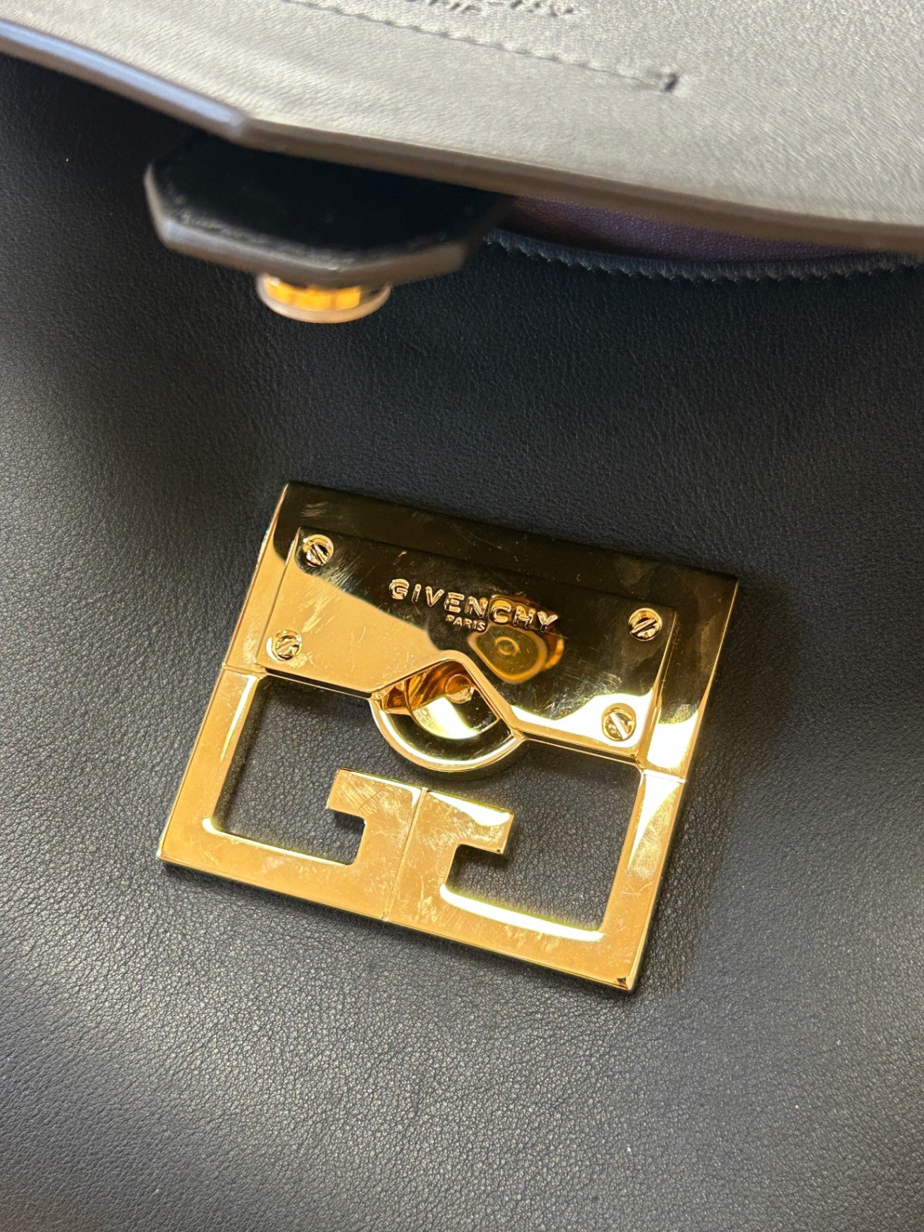 Givenchy Schwarz Leder