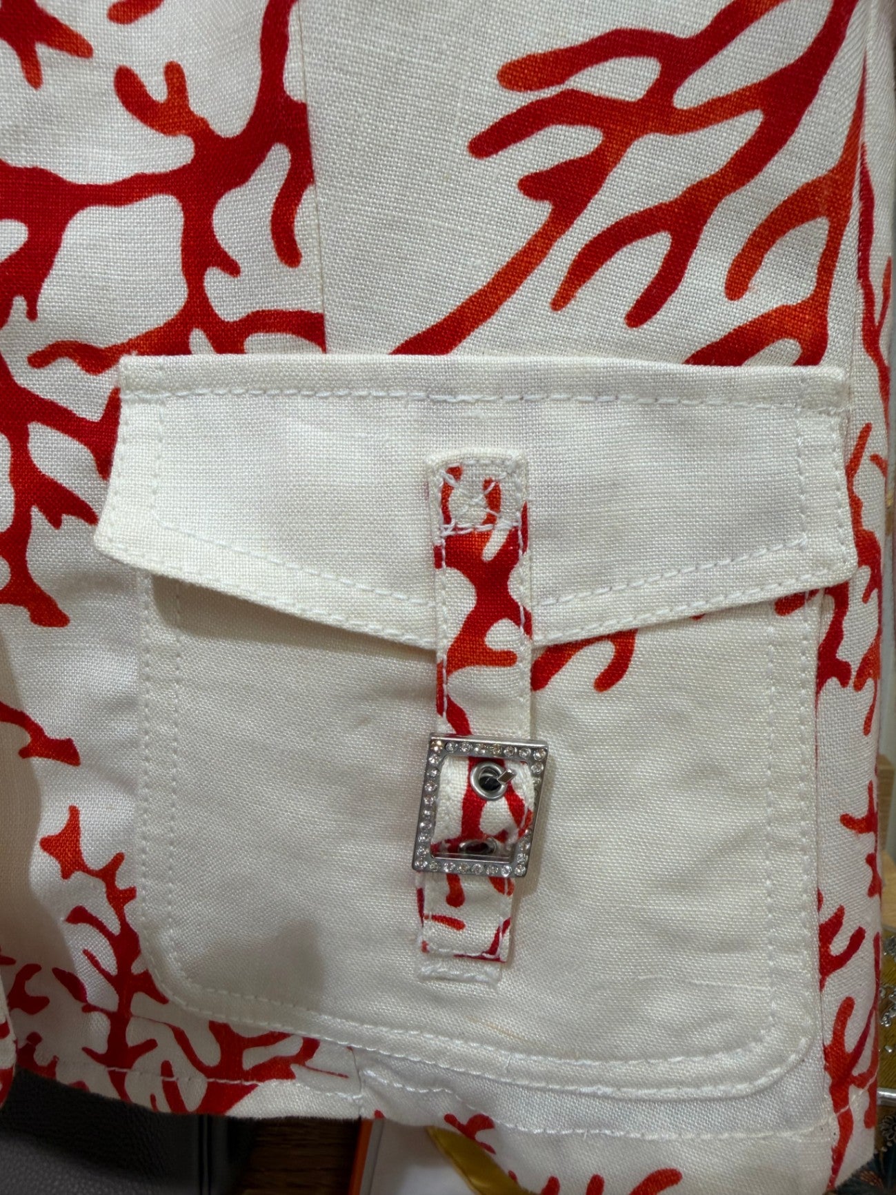 Valentino Red Weiß mit roten Korallenmustern 38 Leinen