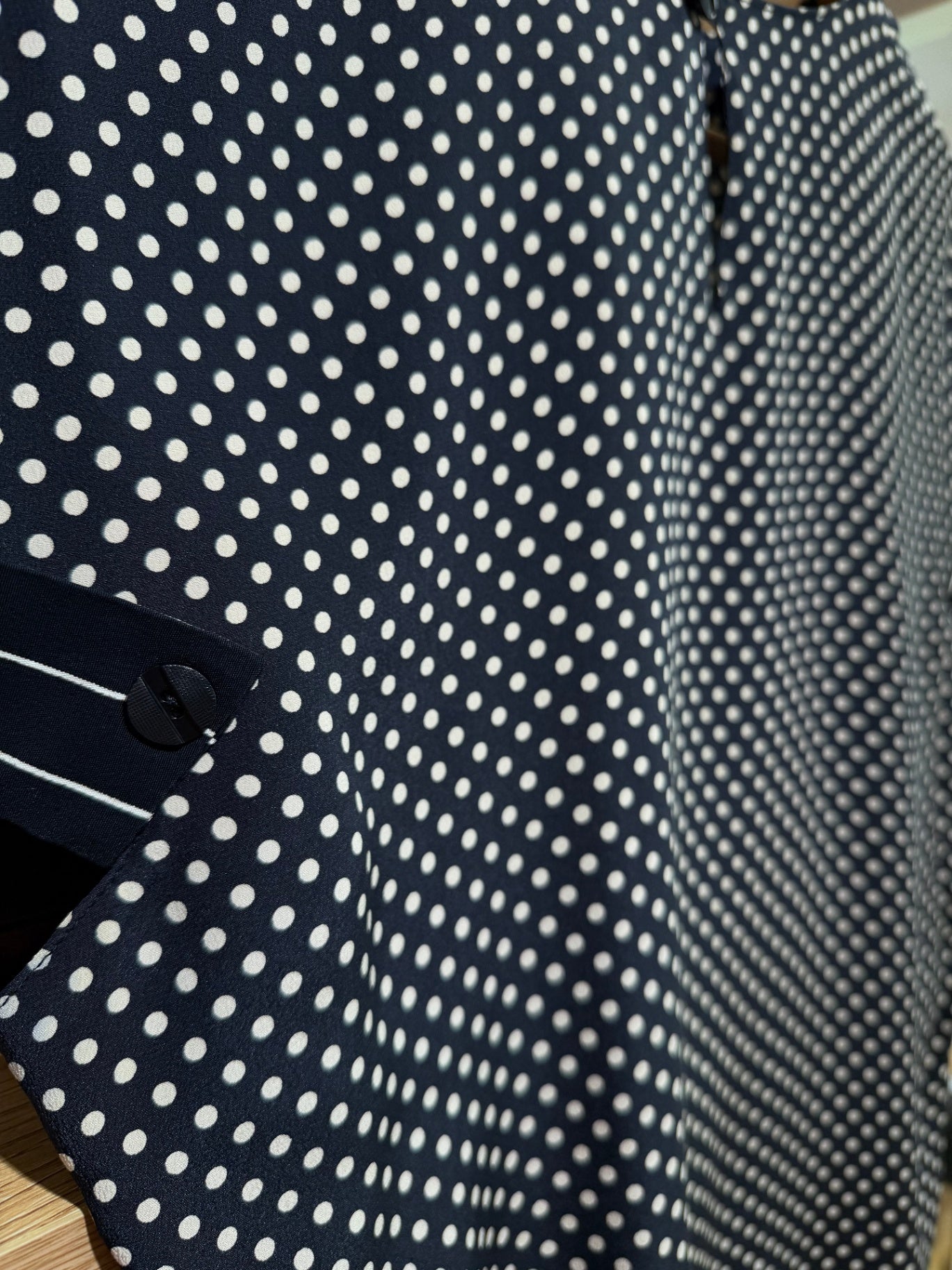 Unbekannt Marineblau mit weißen Punkten M Unbekannt, vermutlich Polyester