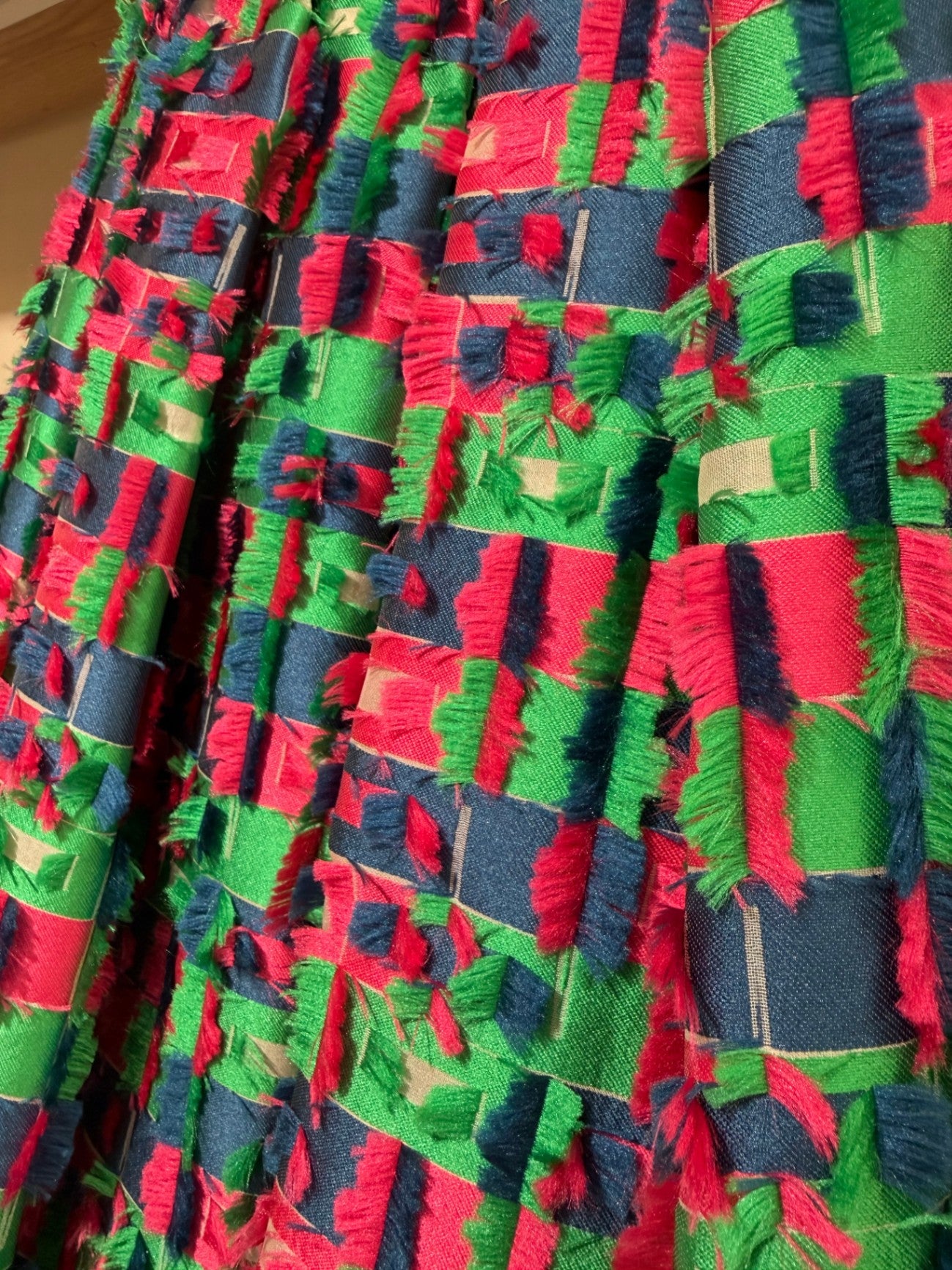 Dolce & Gabbana Bunt (Primärfarbe Rot, Grün, Pink) 36/38 Polyester Seide