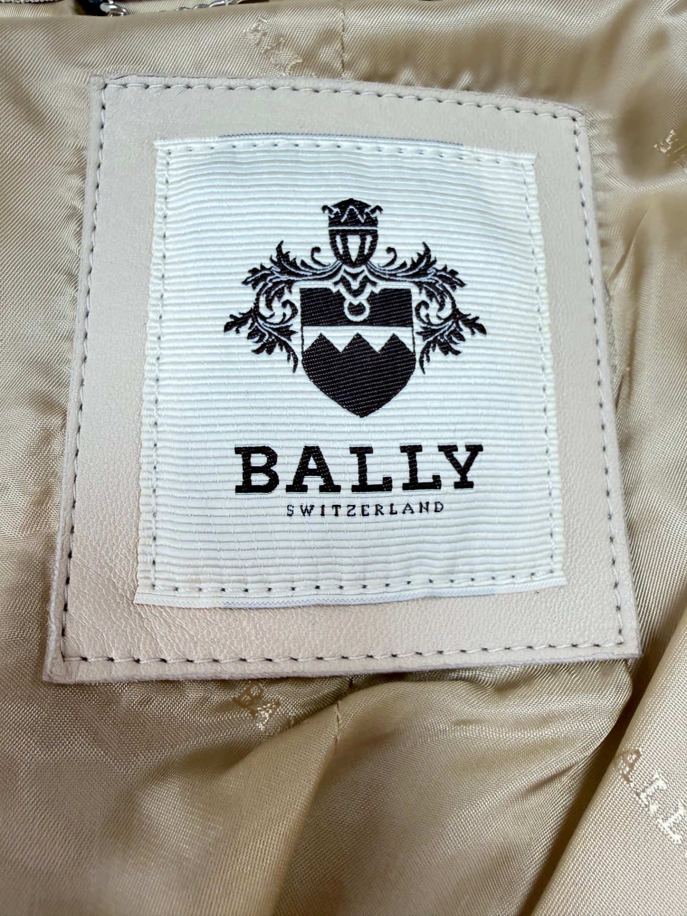 Bally Lederjacke Beige 36 Lammleder