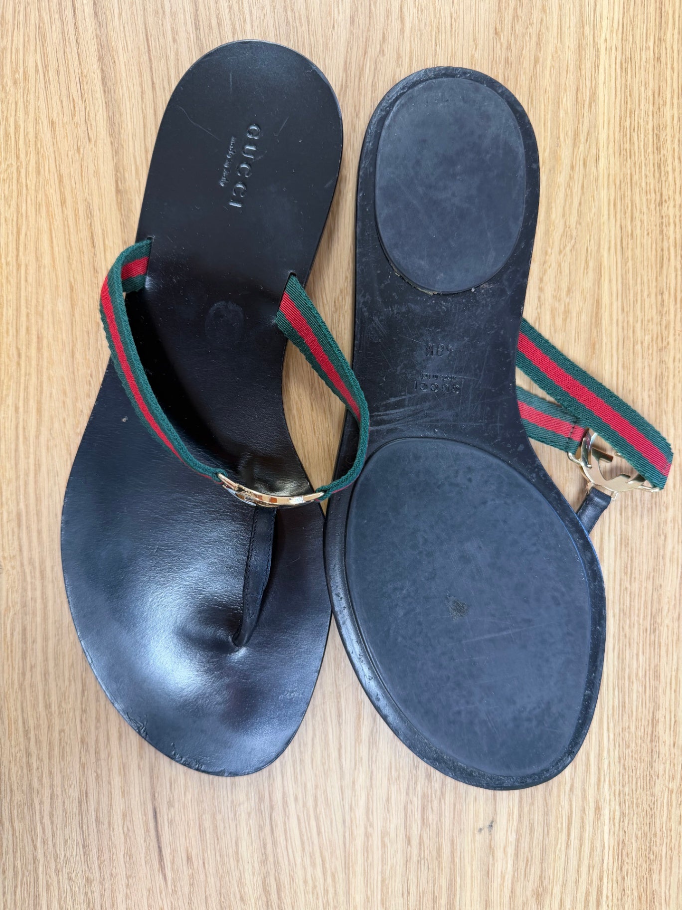 Gucci Sandale Schwarz/ Rot/ Grün 42 Leder