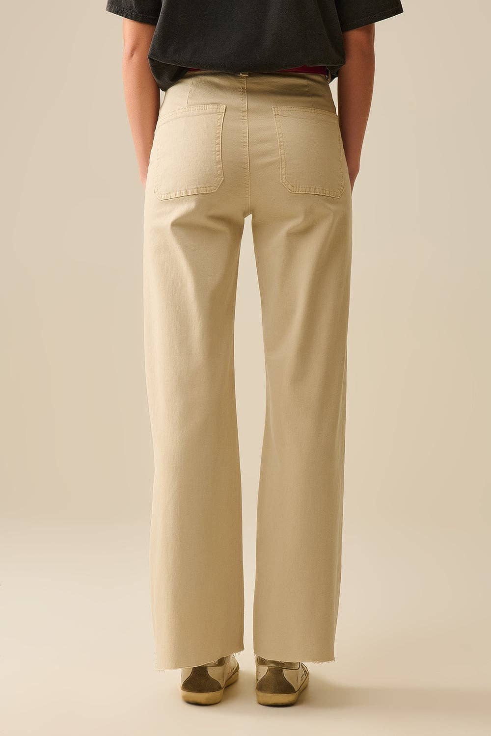Weite Hose mit Fronttaschen in Beige: BEIGE / L