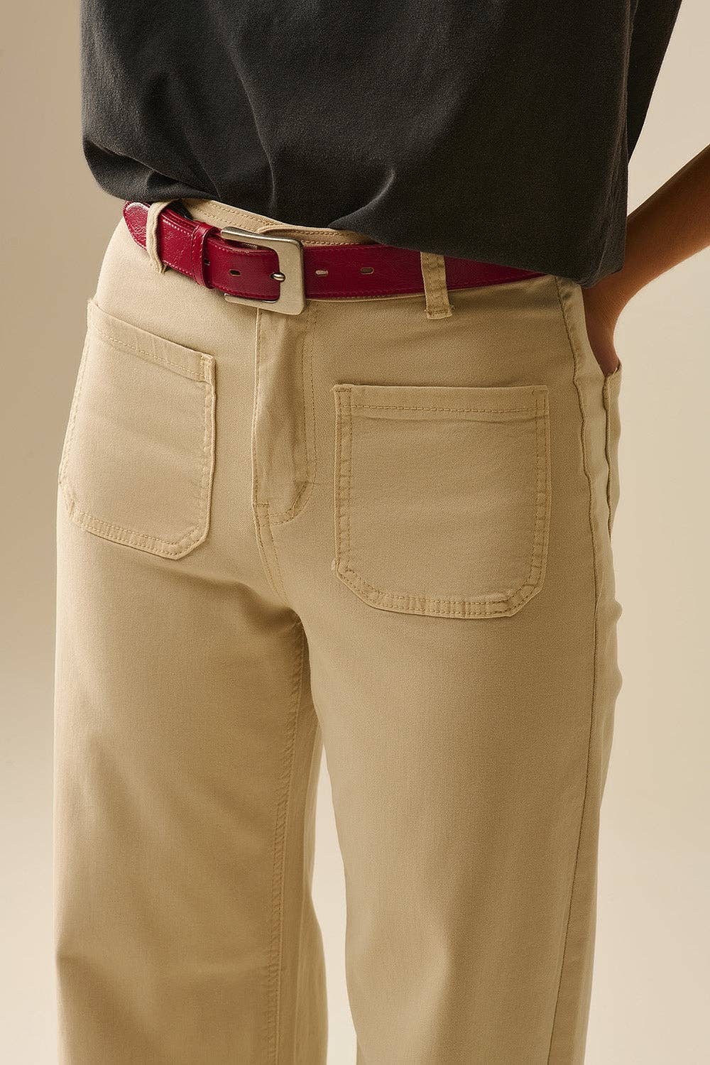 Weite Hose mit Fronttaschen in Beige: BEIGE / XL