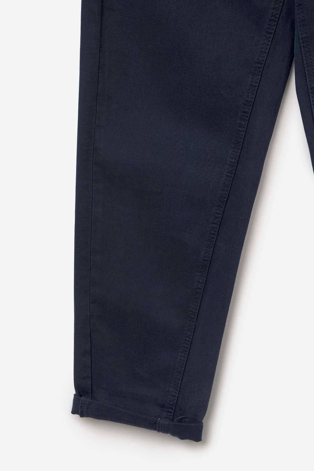 Bequeme Stretch-Jeans mit Barrel-Leg in Marineblau: MARINEBLAU / L