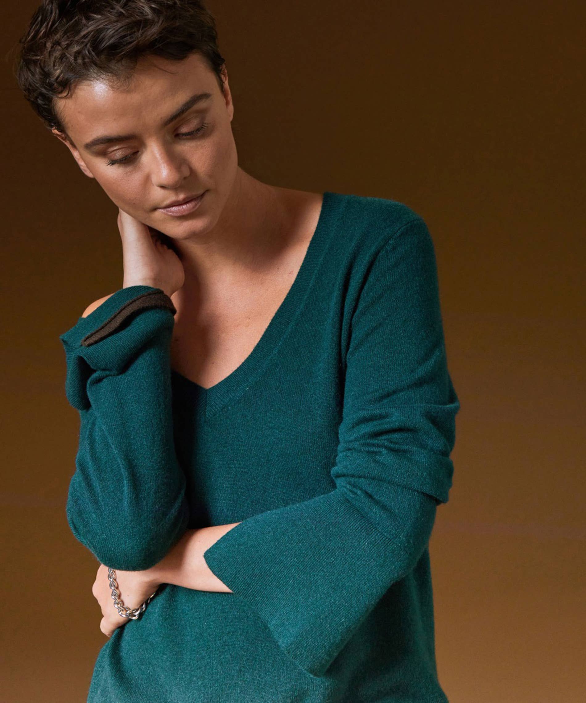 Kaschmirpullover mit V-Ausschnitt: Korallen-Orange / L